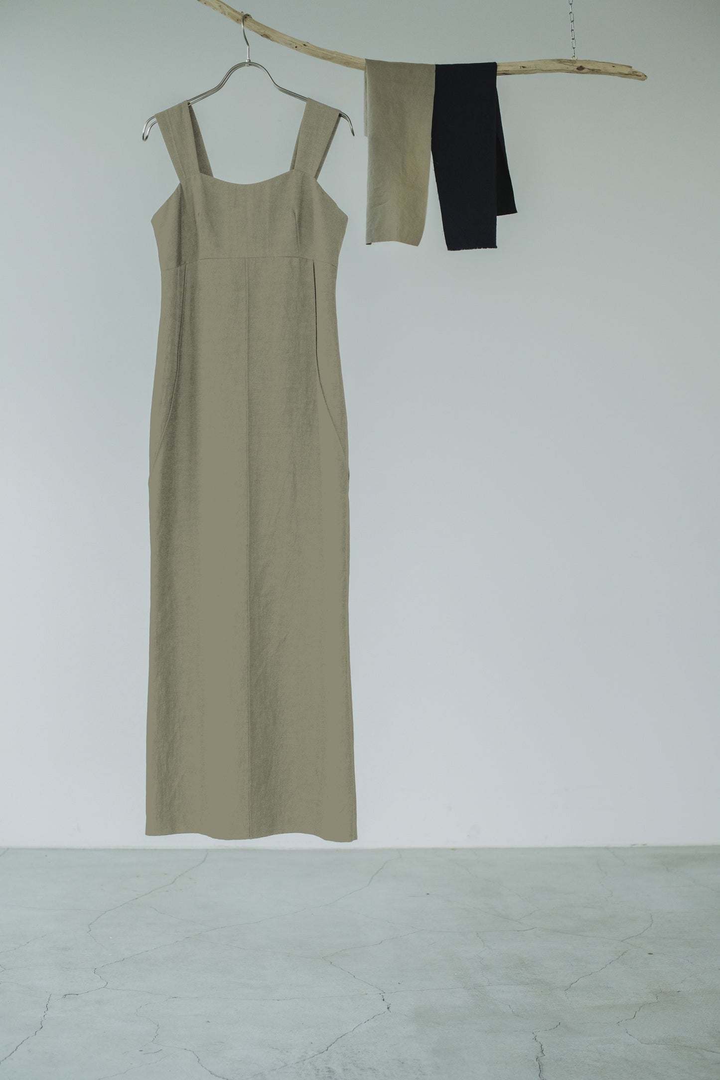 linen blend I-line dress　　